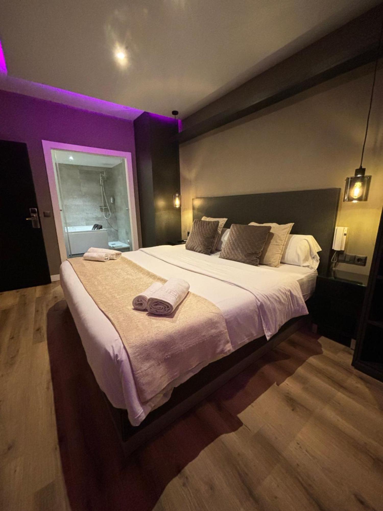 Daos Suites & Terrace Marbella Exterior photo